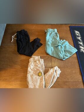Jessica Simpson Kids Jogger Set - Black, Mint & Beige Smiley